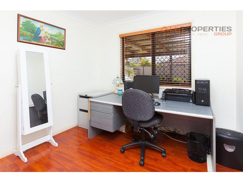 5 Shareece Court, Crestmead QLD 4132