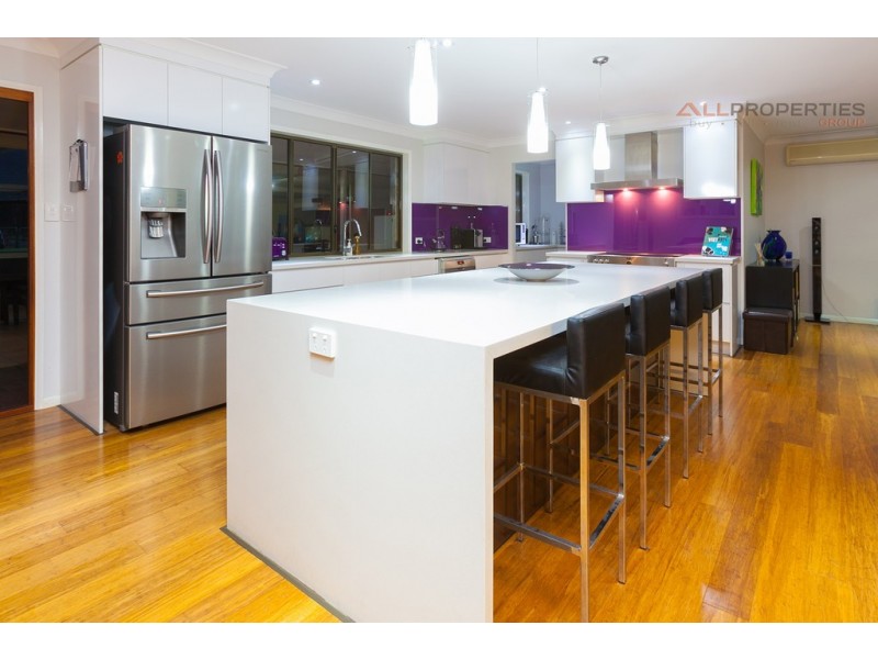 14 Alexander Court, Chambers Flat QLD 4133