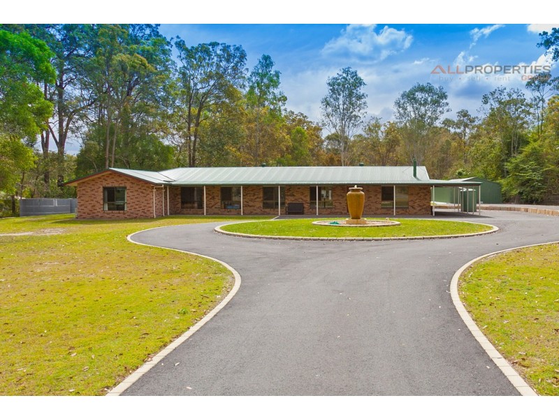 14 Alexander Court, Chambers Flat QLD 4133