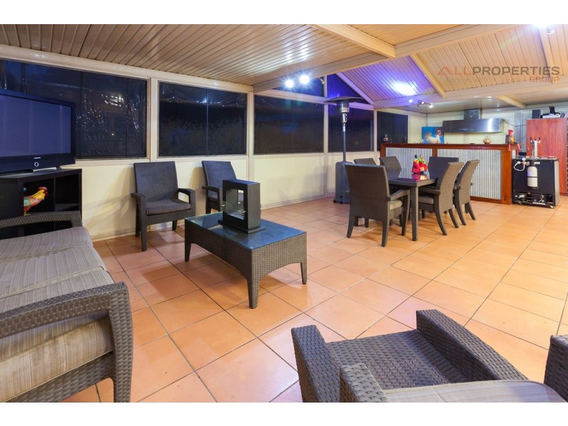 14 Alexander Court, Chambers Flat QLD 4133