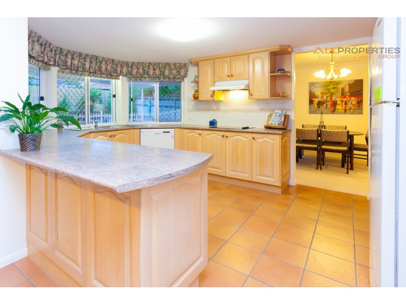 17 Azalea Cres, Calamvale QLD 4116