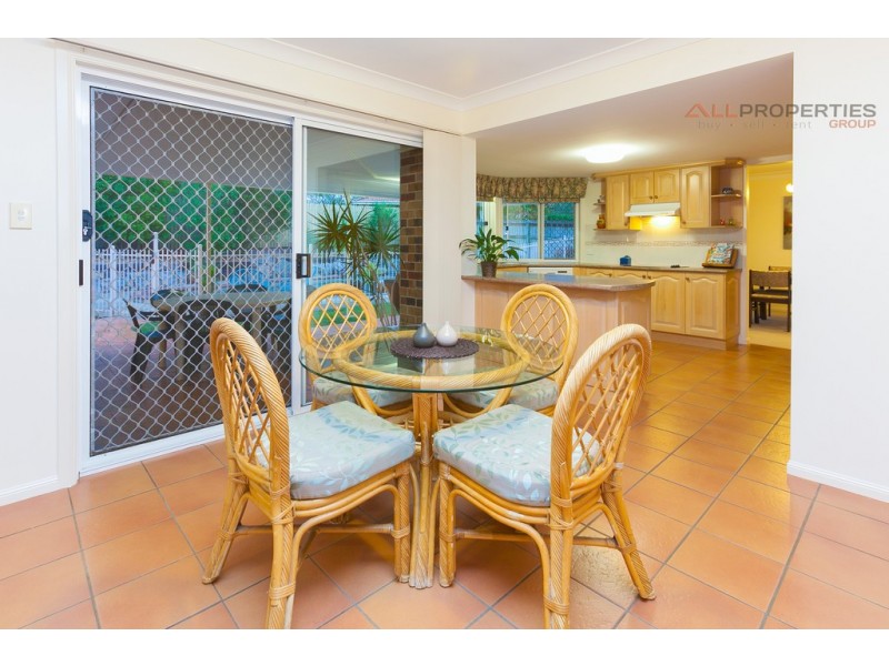 17 Azalea Cres, Calamvale QLD 4116