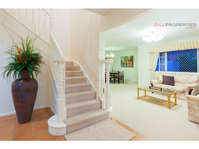 17 Azalea Cres, Calamvale QLD 4116