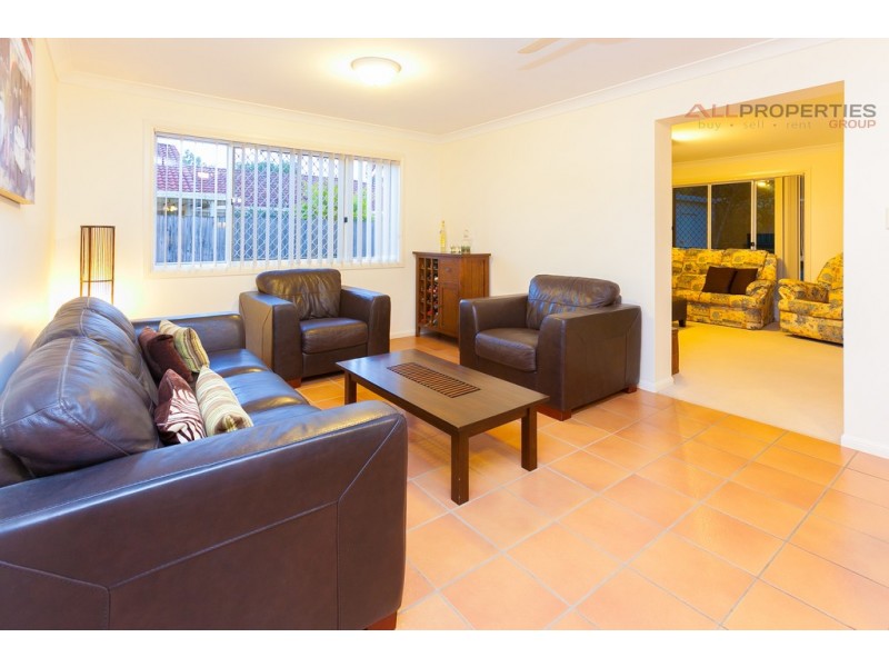 17 Azalea Cres, Calamvale QLD 4116