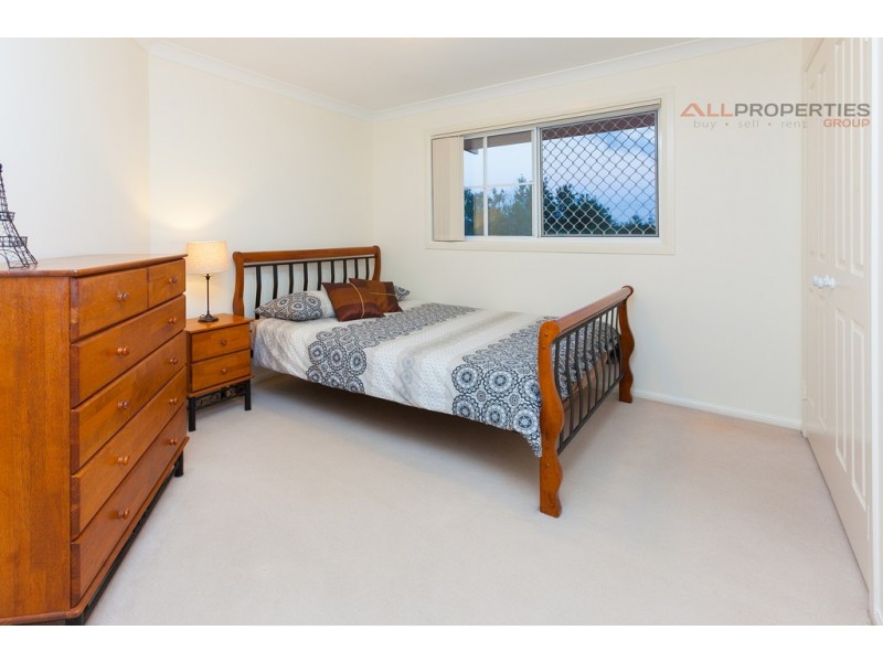 17 Azalea Cres, Calamvale QLD 4116