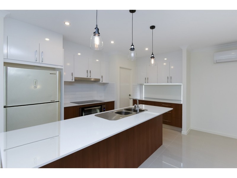 28 Jacaranda Cres, Drewvale QLD 4116