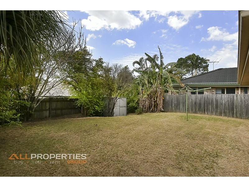 40 Lakeside Crescent, Forest Lake QLD 4078