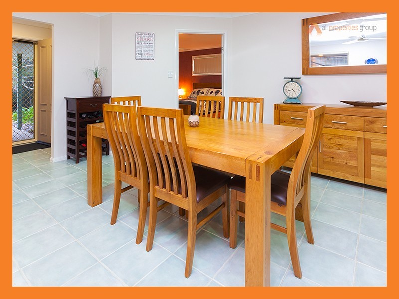 17 Wren Close, Forest Lake QLD 4078