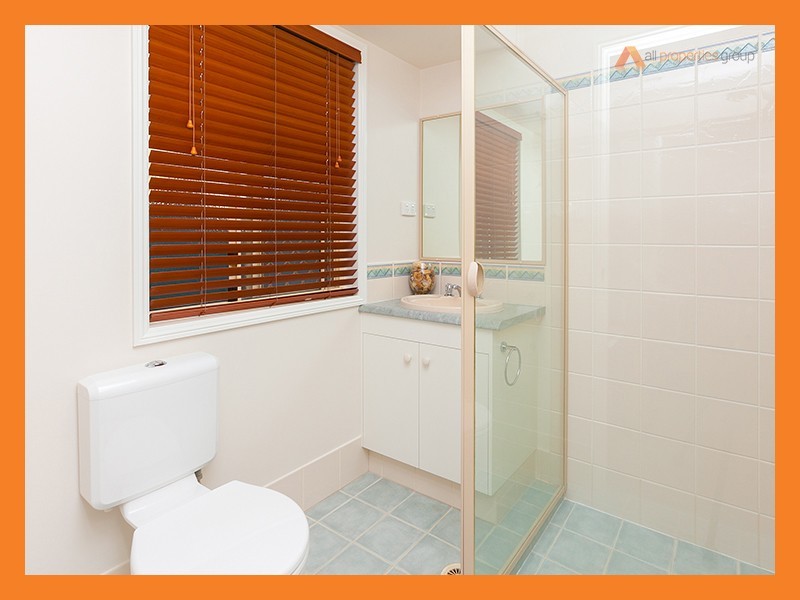 17 Wren Close, Forest Lake QLD 4078