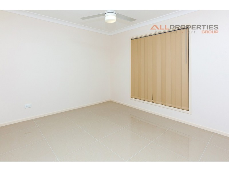 35 Strathallen Drive, Boronia Heights QLD 4124