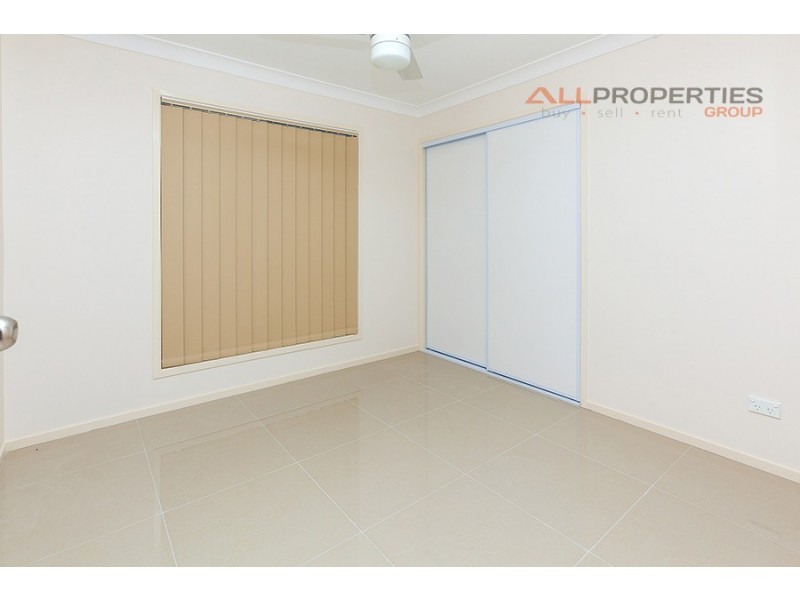 35 Strathallen Drive, Boronia Heights QLD 4124