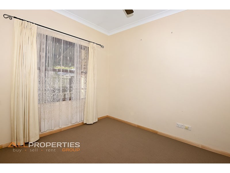 10 Crediton Place, Forest Lake QLD 4078