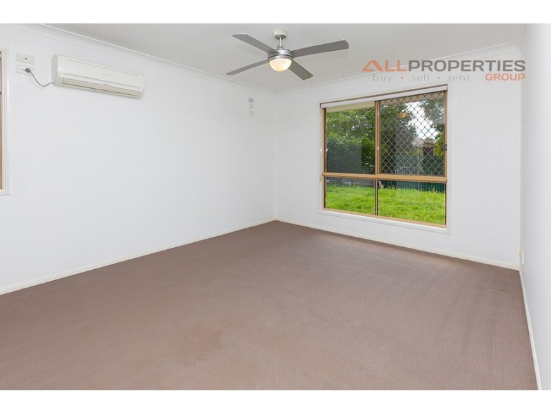 25 Springfield Crescent, Parkinson QLD 4115