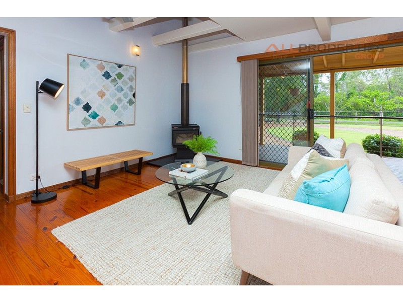 18 Paradise Road, Forestdale QLD 4118