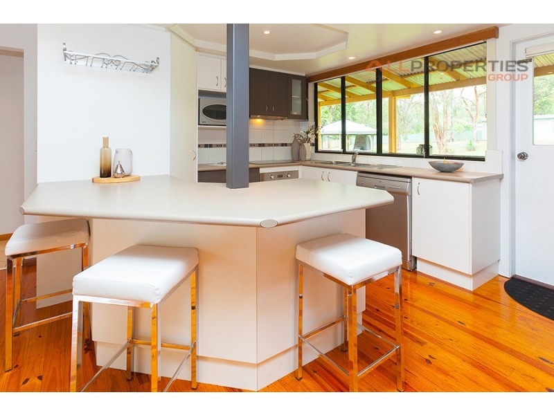 18 Paradise Road, Forestdale QLD 4118