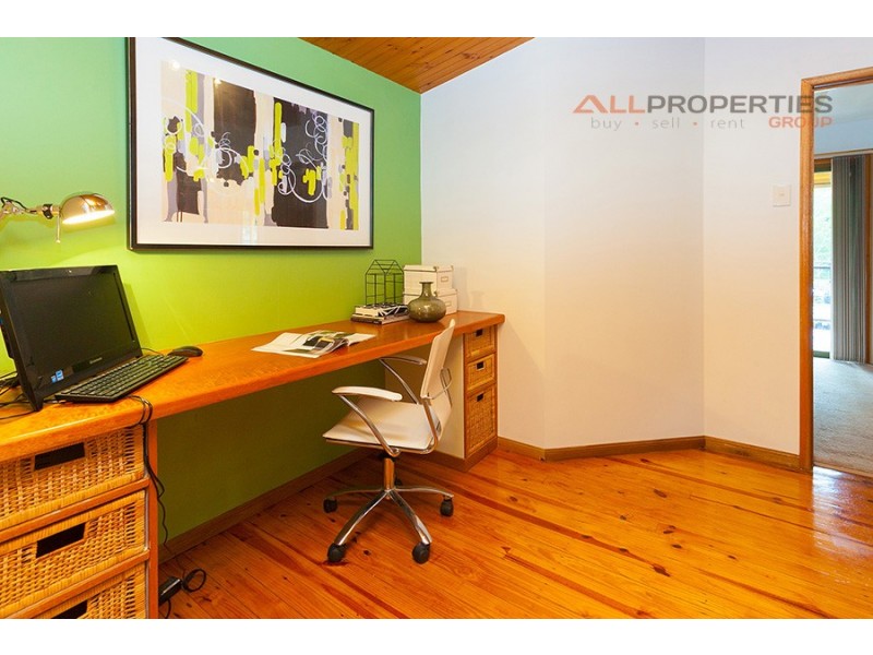 18 Paradise Road, Forestdale QLD 4118