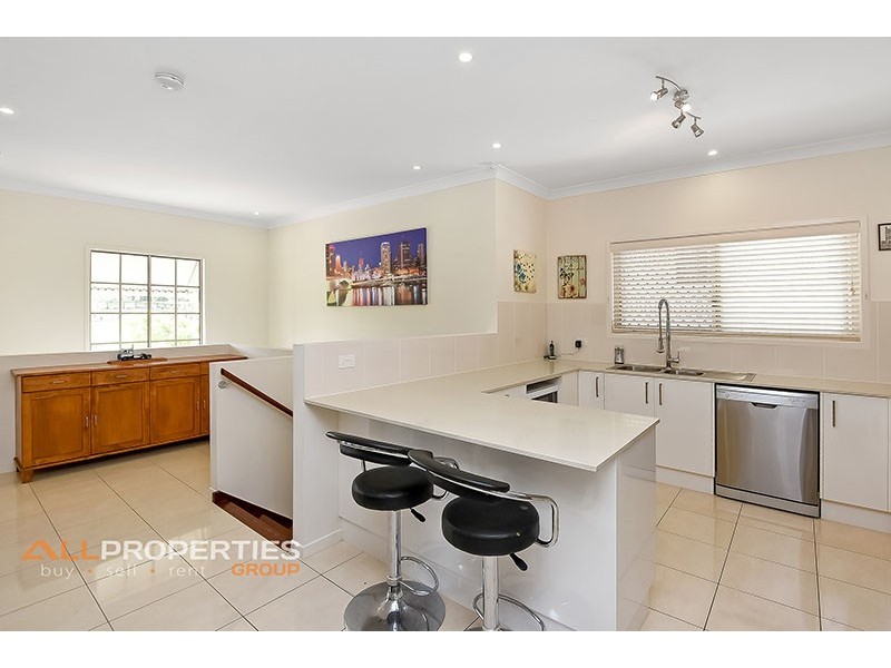 28 Riverine Drive, Springfield Lakes QLD 4300