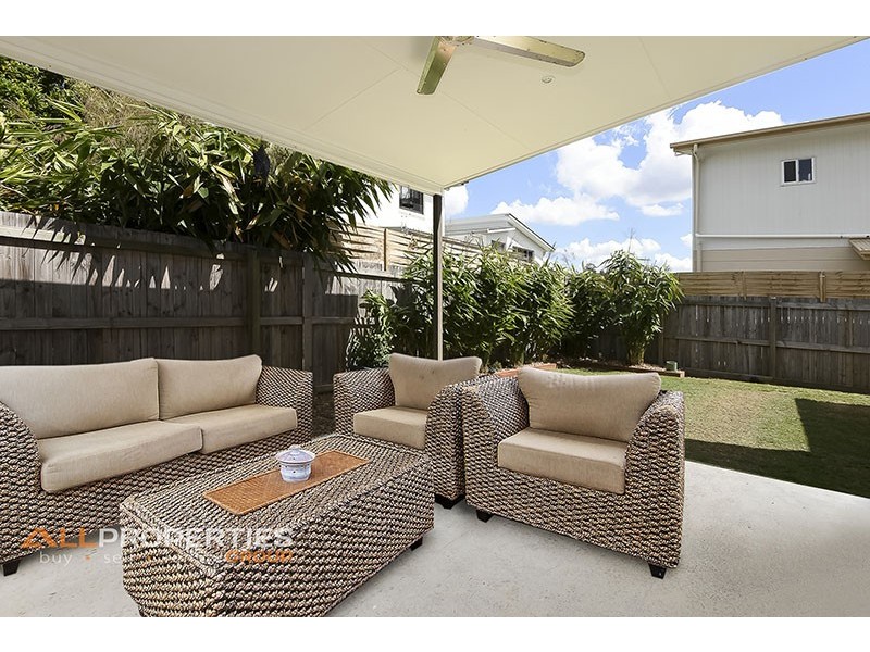 28 Riverine Drive, Springfield Lakes QLD 4300