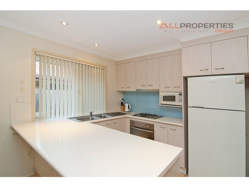 42 Oldbury Place, Forest Lake QLD 4078