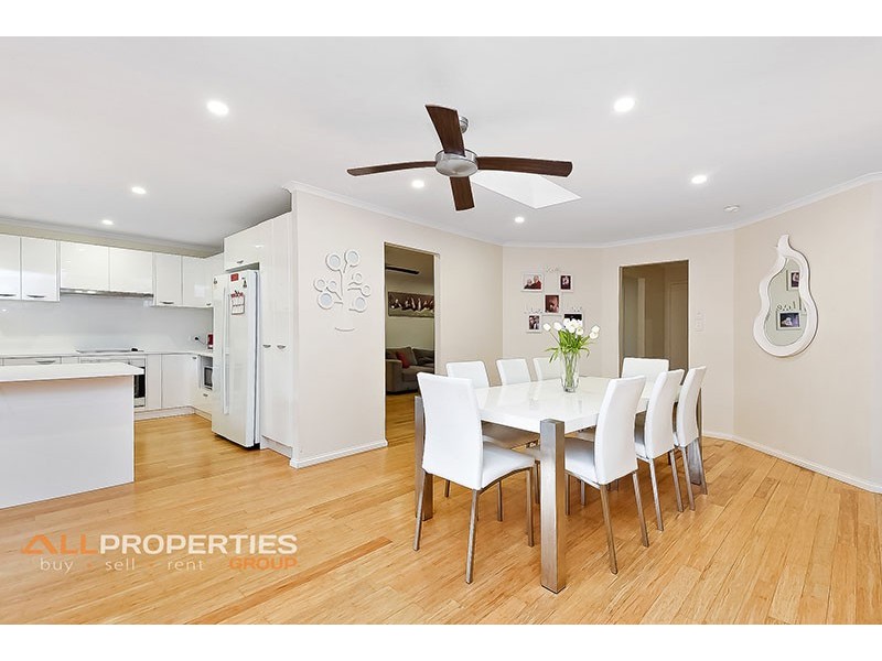 6 Radiata Place, Forest Lake QLD 4078