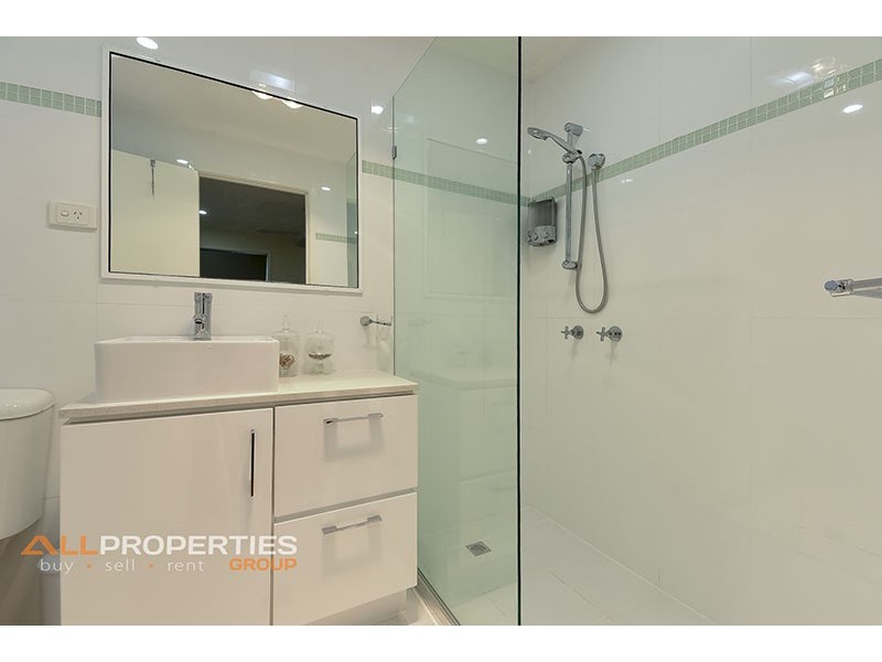 6 Radiata Place, Forest Lake QLD 4078
