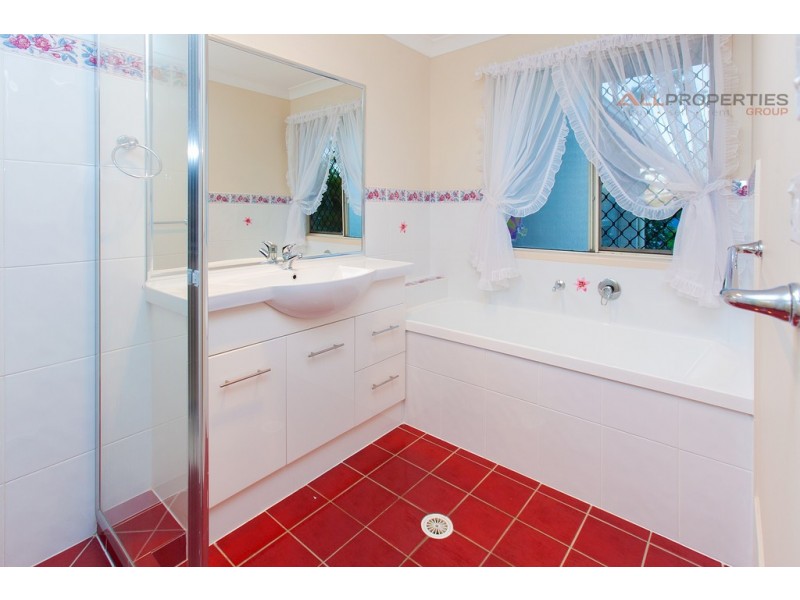 324 Spring Mountain Drive, Greenbank QLD 4124