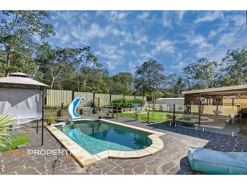 10 VENOSA PLACE, Regents Park QLD 4118