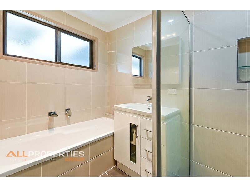 5 Megan Court, Boronia Heights QLD 4124