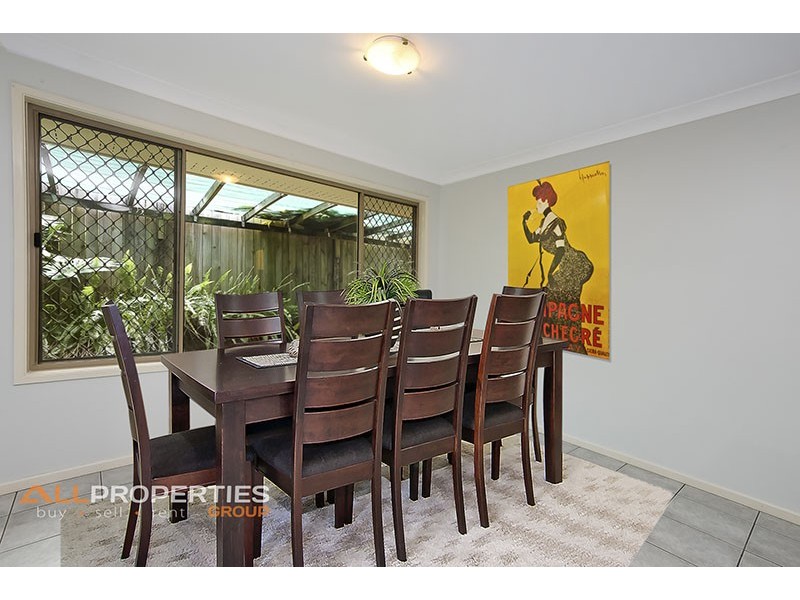14 GREENVALE CT, Regents Park QLD 4118