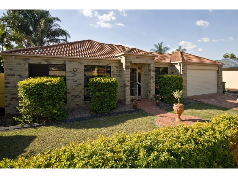 13 Carlos Street, Hillcrest QLD 4118