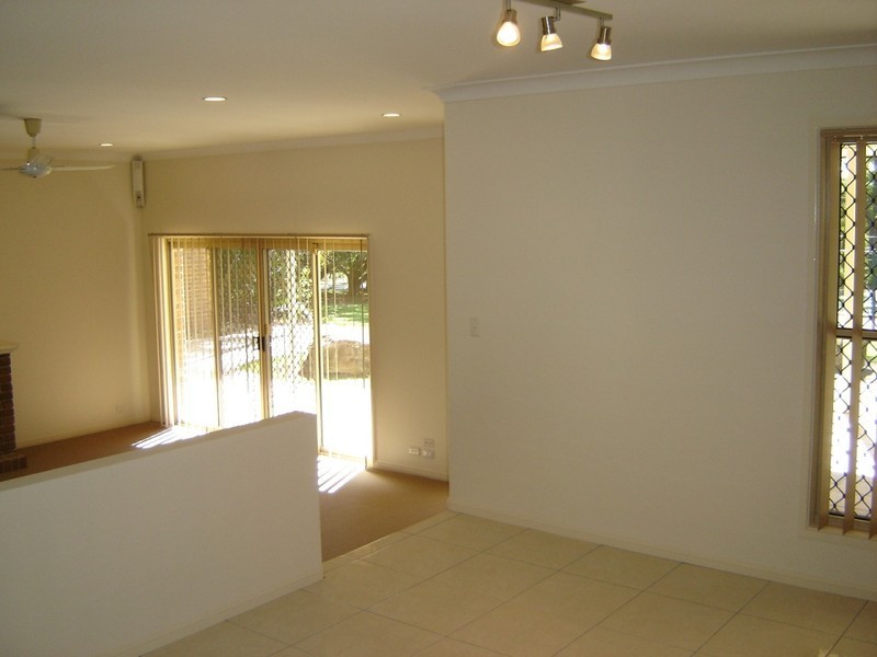 2 Sheriff Street, Forestdale QLD 4118