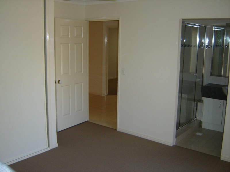 2 Sheriff Street, Forestdale QLD 4118