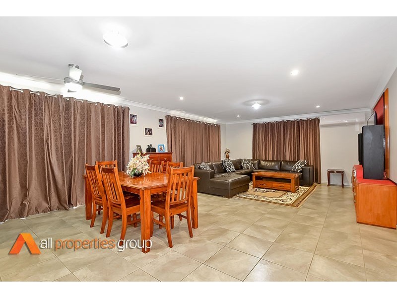 21 SUNDOWNER STREET, Regents Park QLD 4118