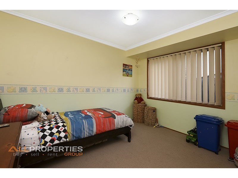 39 Bushland Drive, Regents Park QLD 4118