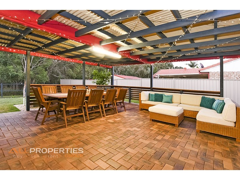 39 Bushland Drive, Regents Park QLD 4118