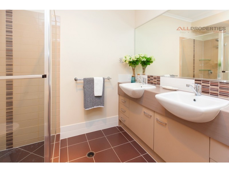 8 Timberline Way, Jimboomba QLD 4280