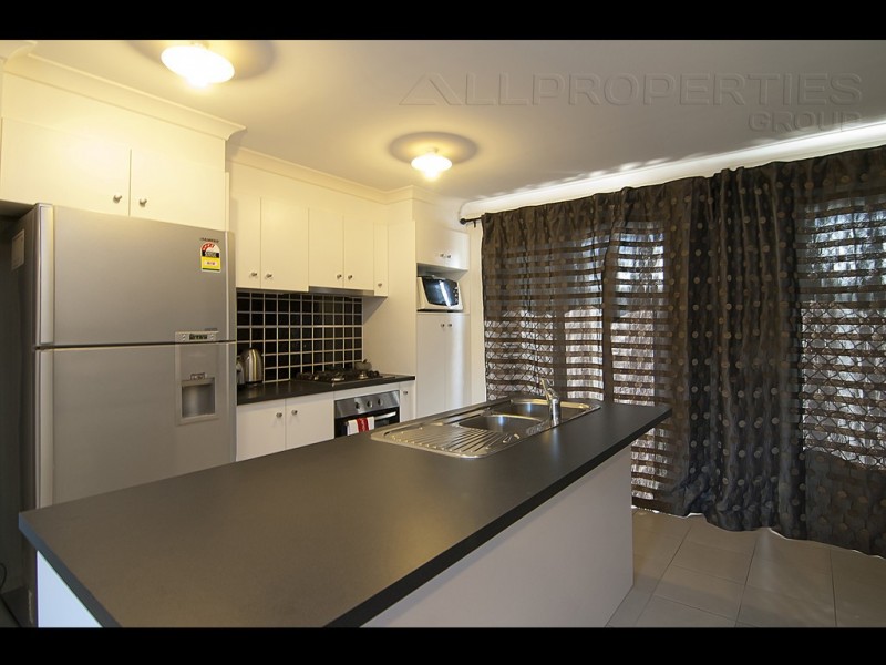 1/19 Pepper Tree Drive, Holmview QLD 4207