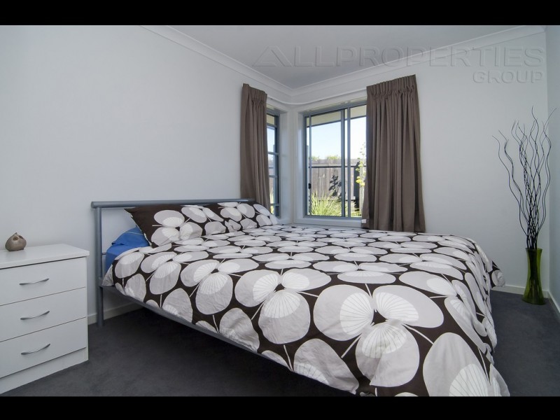 1/19 Pepper Tree Drive, Holmview QLD 4207