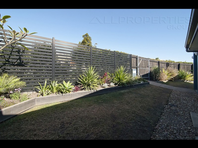 1/19 Pepper Tree Drive, Holmview QLD 4207