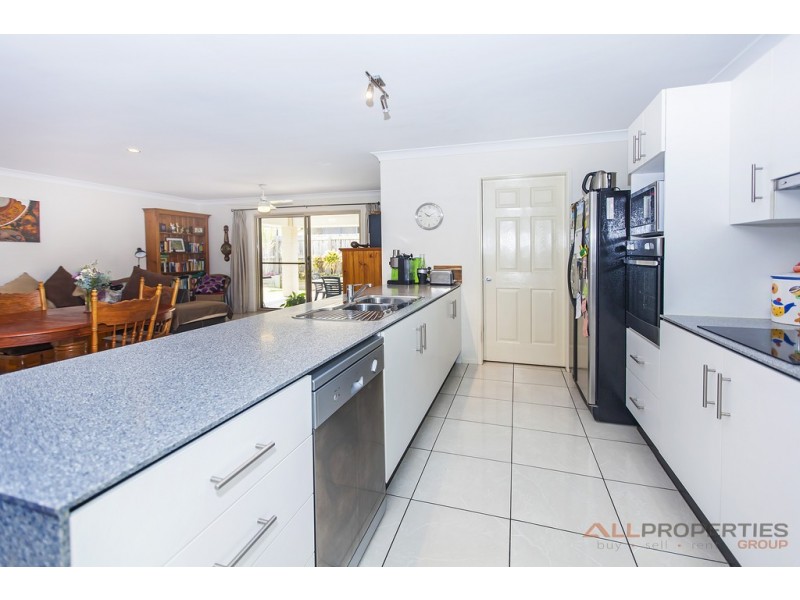 19 Van Asch Close, Doolandella QLD 4077