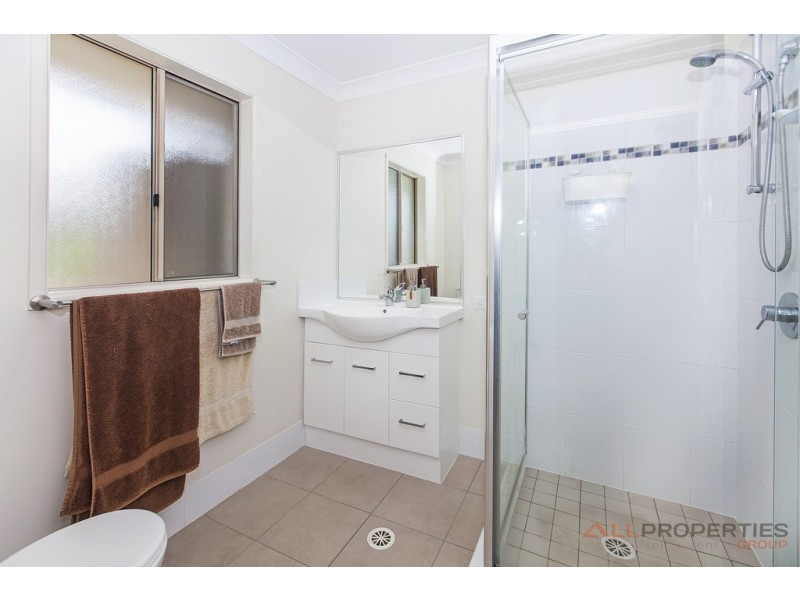 19 Van Asch Close, Doolandella QLD 4077