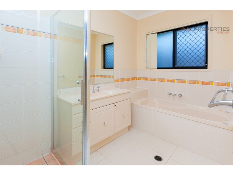 24 Caley Cres, Drewvale QLD 4116