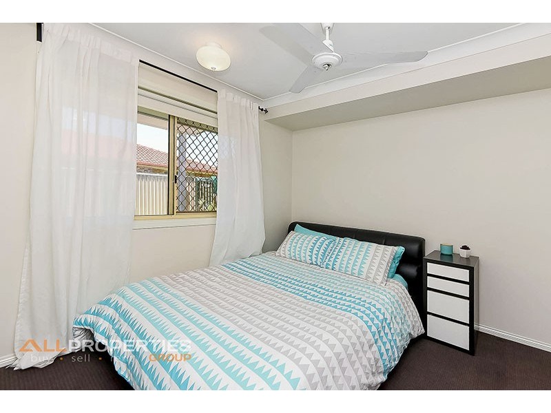 35 Bannockburn Cres, Parkinson QLD 4115
