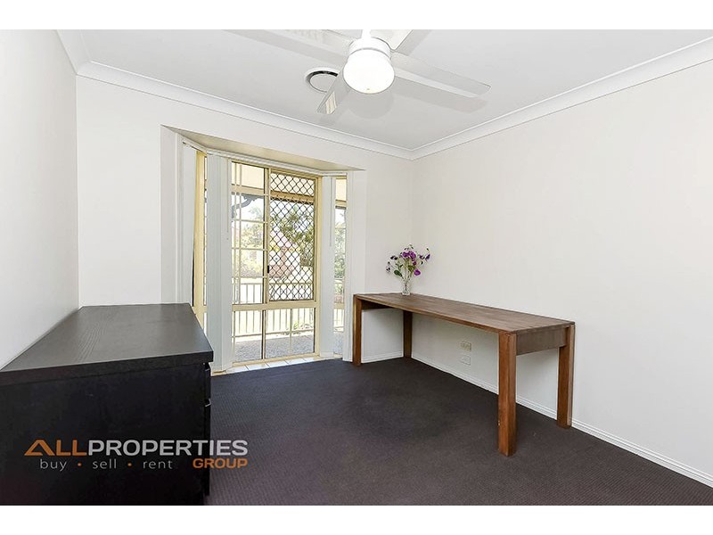 35 Bannockburn Cres, Parkinson QLD 4115