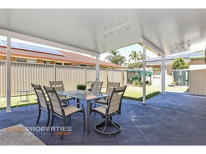35 Bannockburn Cres, Parkinson QLD 4115