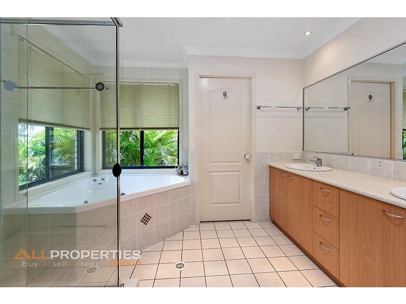 31 Tarra Place, Parkinson QLD 4115
