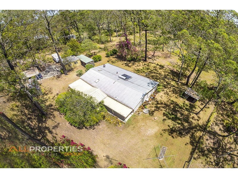 39 Smith Road, Park Ridge South QLD 4125