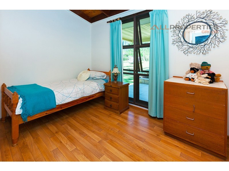 39 Smith Road, Park Ridge South QLD 4125