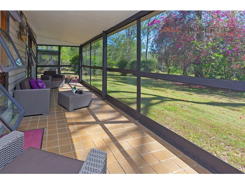 39 Smith Road, Park Ridge South QLD 4125