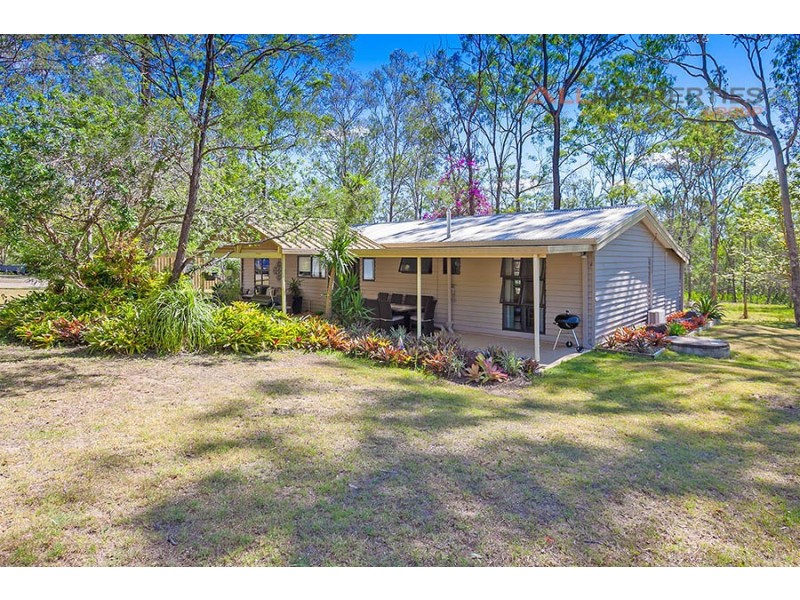 39 Smith Road, Park Ridge South QLD 4125